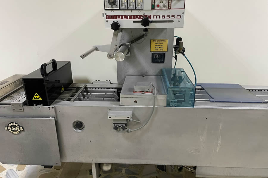 TAM OTOMATİK VAKUMLU AMBALAJ MAKİNESİ